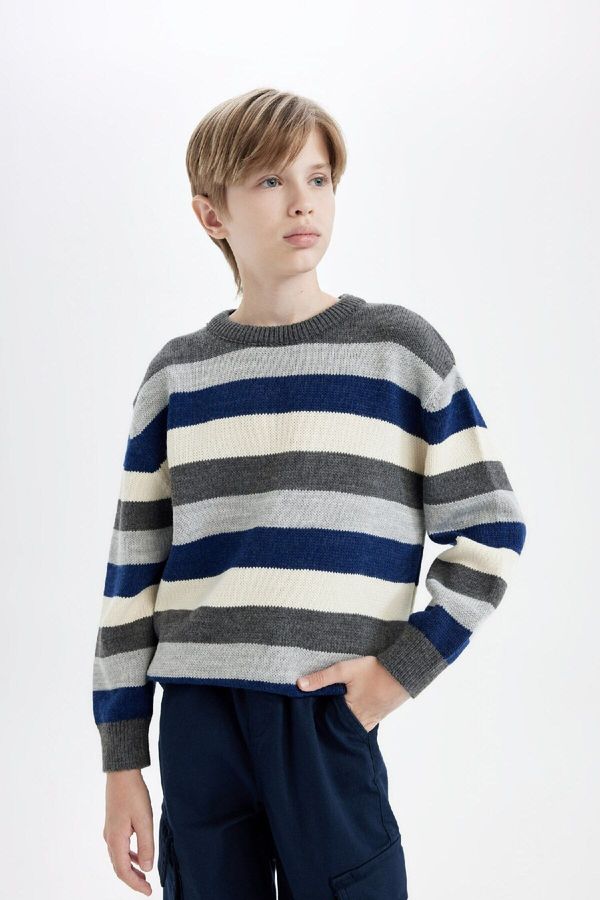 DEFACTO DEFACTO Boy Color Block Regular Fit Crew Neck Knitwear Sweater