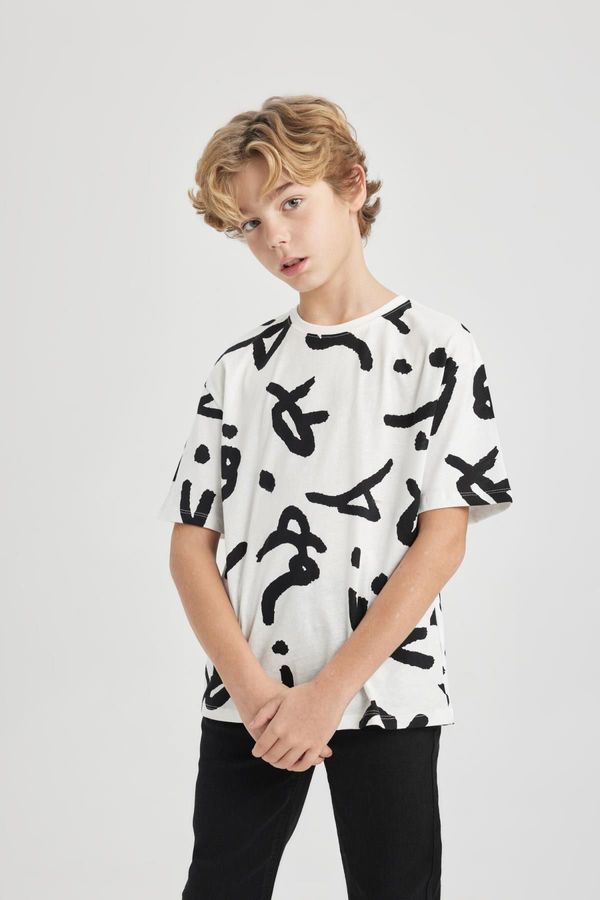 DEFACTO DEFACTO Boy Oversize Wide Pattern Crew Neck Patterned Short Sleeve T-Shirt