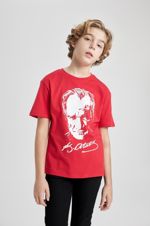 DEFACTO DEFACTO Boy&#39;s Crew Neck Atatürk Printed Short Sleeve Red T-Shirt