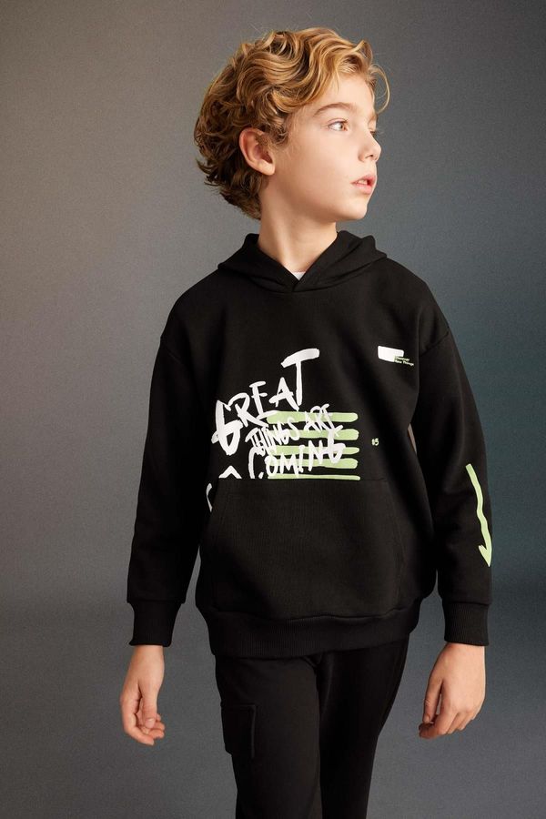 DEFACTO DEFACTO Boy&#39;s Oversize Fit Hooded Printed Sweatshirt