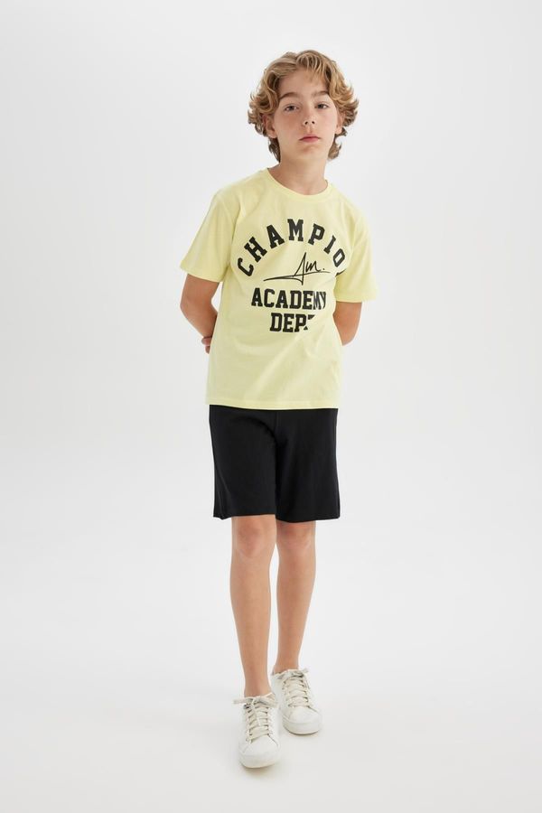 DEFACTO DEFACTO Boy&#39;s Printed Short Sleeve T-Shirt Shorts 2-Piece Set