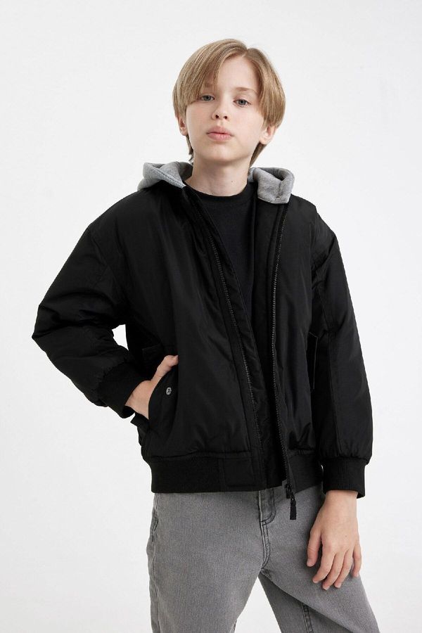 DEFACTO DEFACTO Boys Detachable Hood College Collar Bomber Jacket