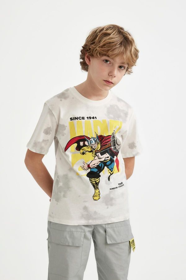 DEFACTO DEFACTO Boys' Marvel Comics Crew Neck Patterned Short Sleeve T-Shirt