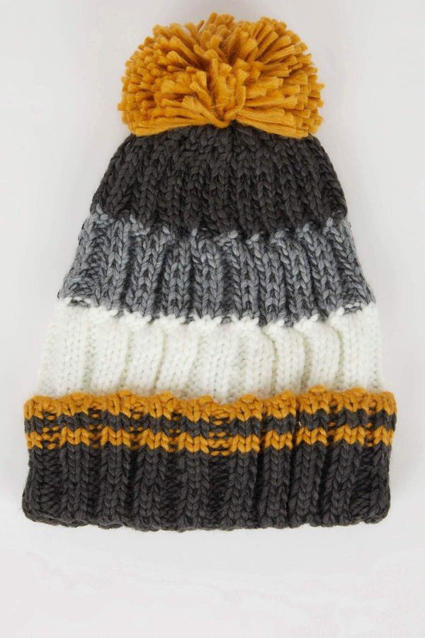 DEFACTO DEFACTO Boy's Pompom Knitted Beanie