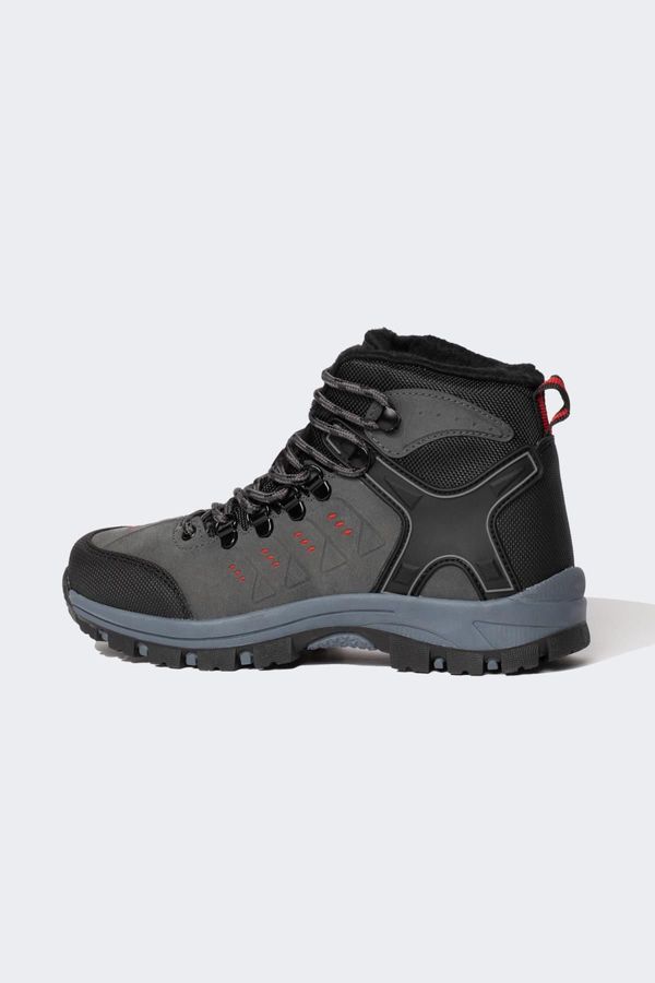 DEFACTO DEFACTO Boy's Serrated Sole Faux Leather Trekking Boots