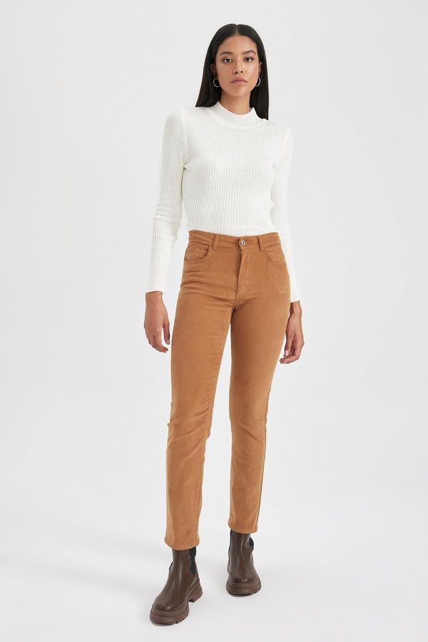 DEFACTO DEFACTO Carmela Pocketed High Waist Standard Leg Corduroy Trousers