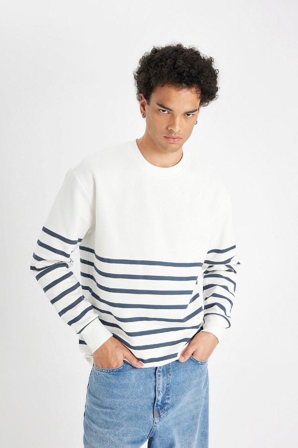 DEFACTO DEFACTO Comfort Fit Crew Neck Striped Sweatshirt