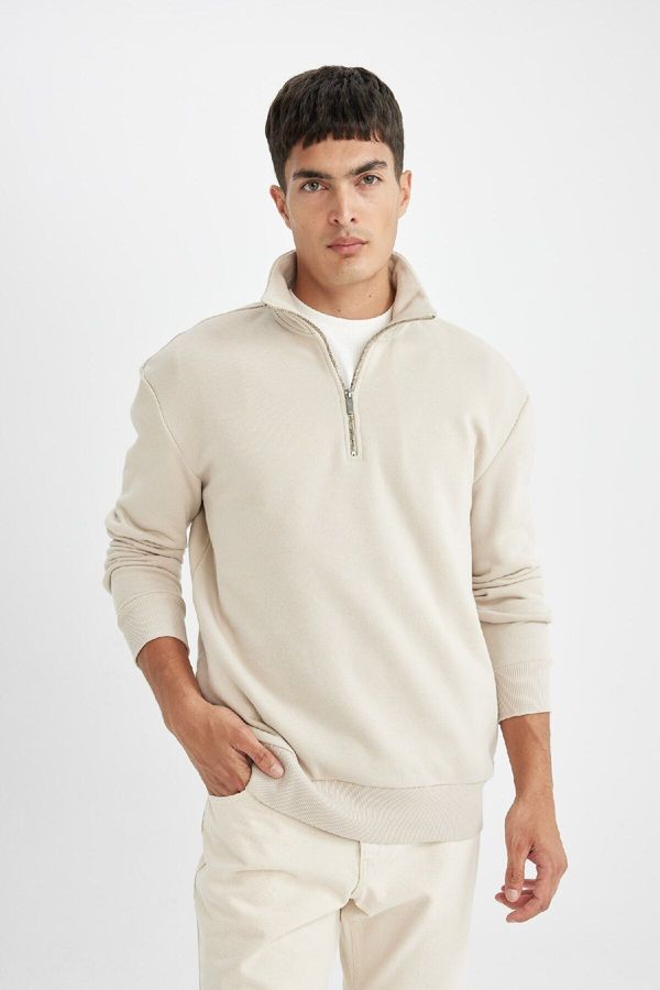 DEFACTO DEFACTO Comfort Fit Stand Collar Zippered Thick Sweatshirt