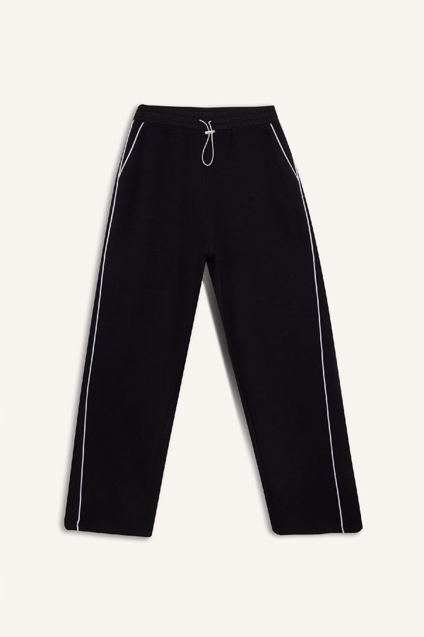 DEFACTO DEFACTO Cool Elastic Waist Wide Leg Wide Leg Sweatpants with Adjustable Elastic Waist and Side Stripes