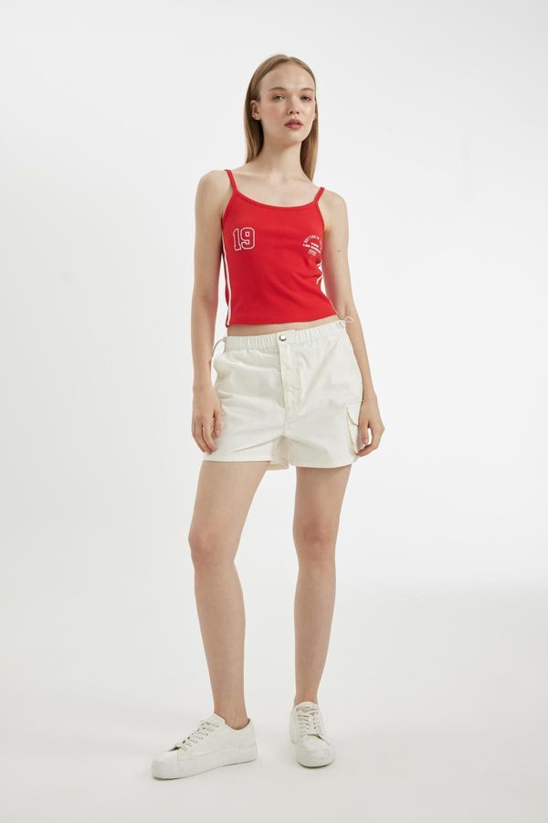 DEFACTO DEFACTO Cool Regular Fit Normal Waist Short Leg Gabardine Shorts