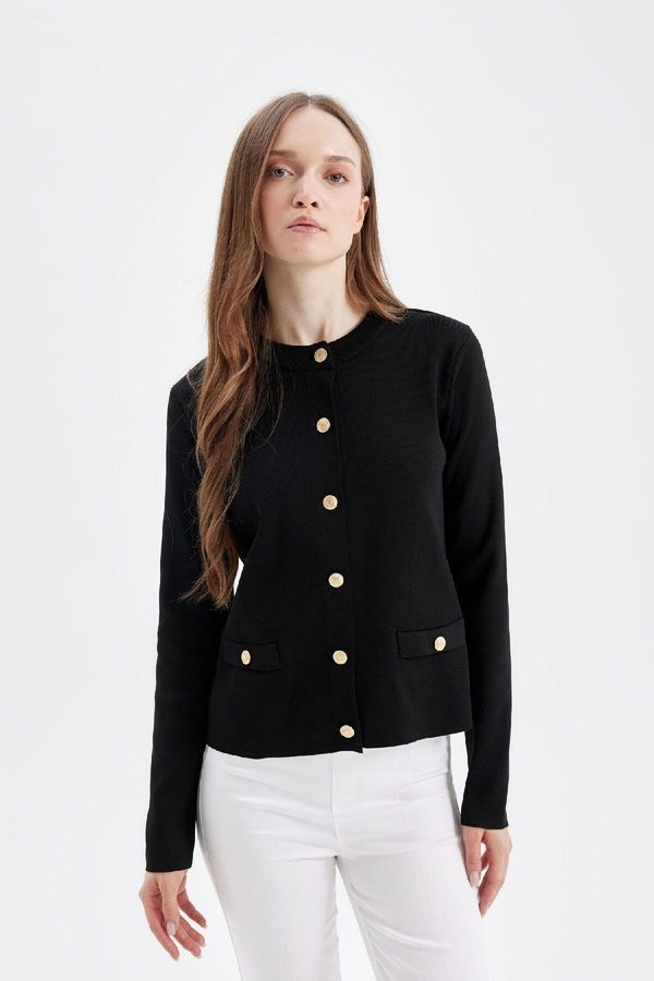 DEFACTO DEFACTO Crew Neck Basic Plain Buttoned Pocket Knitwear Cardigan