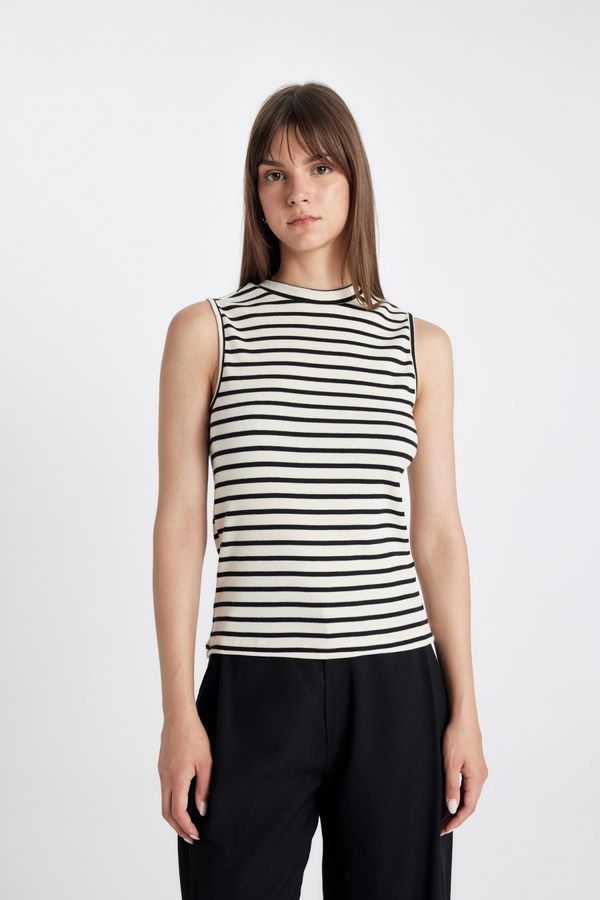 DEFACTO DEFACTO Crew Neck Sleeveless Cotton Striped Bodysuit/Undershirt