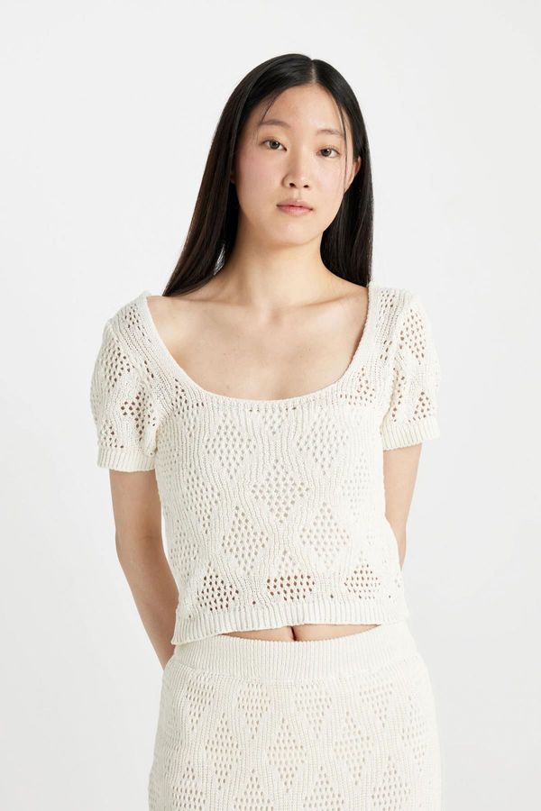 DEFACTO DEFACTO Crop Square Neck Short Sleeve Crochet Knit T-Shirt