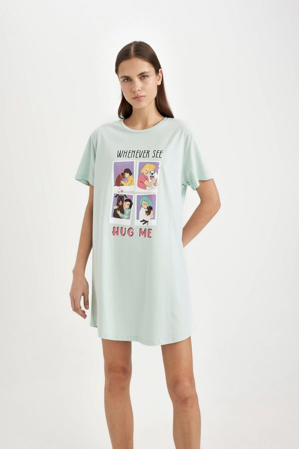 DEFACTO DEFACTO Fall in Love Regular Fit Printed Crew Neck Short Sleeve Nightgown