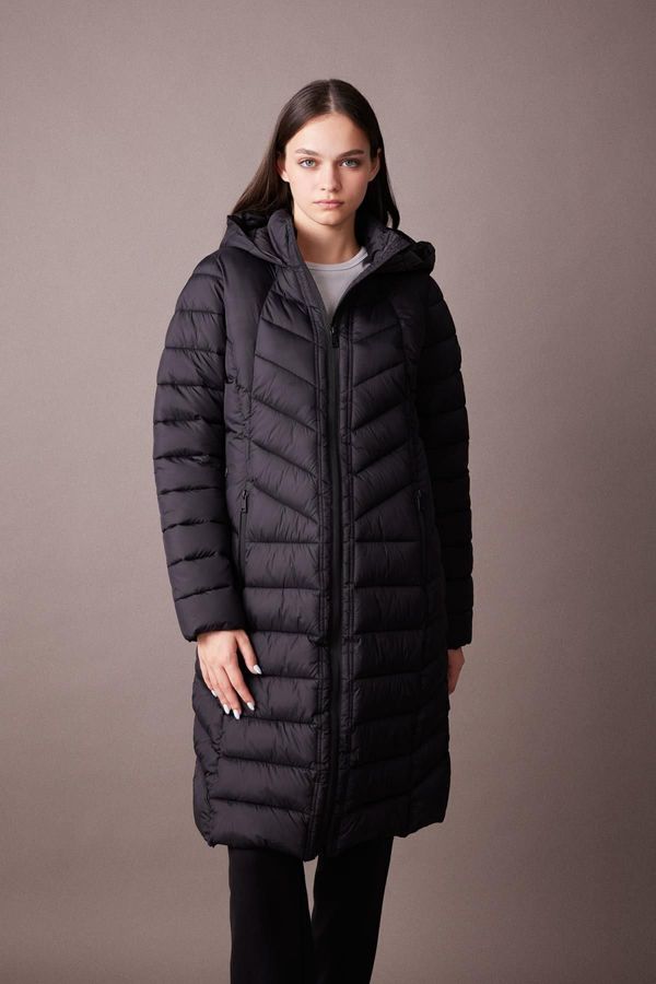 DEFACTO DEFACTO Fit Slim Fit Hooded Long Puffer Coat Parka