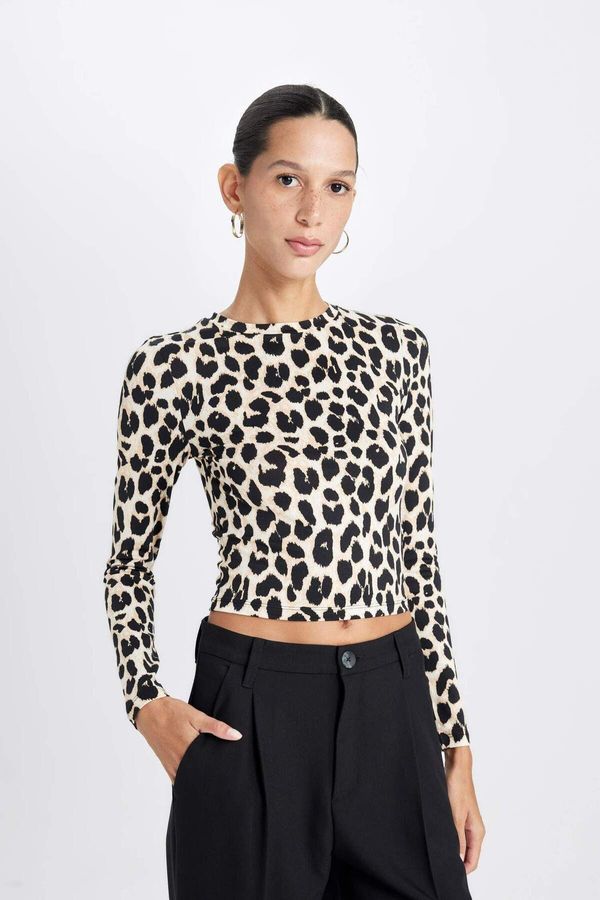 DEFACTO DEFACTO Fitted Crew Neck Leopard Patterned Crepe Long Sleeve T-Shirt