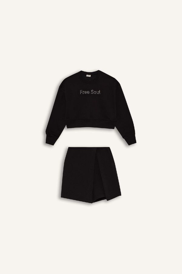 DEFACTO DEFACTO Girl 2-Piece Set Long Sleeve Printed Soft Furry Sweatshirt Shorts Skirt