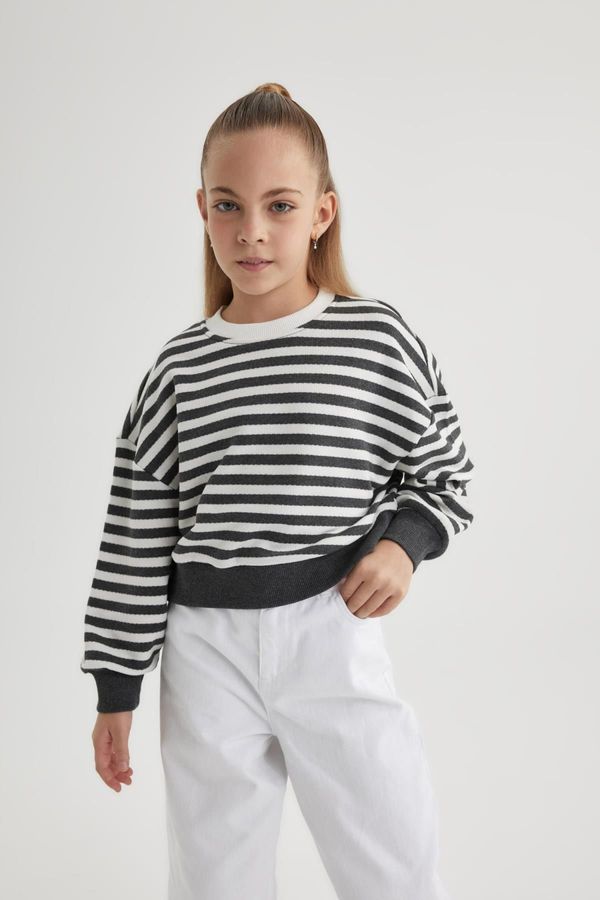 DEFACTO DEFACTO Girl Relax Fit Striped Crew Neck Sweatshirt