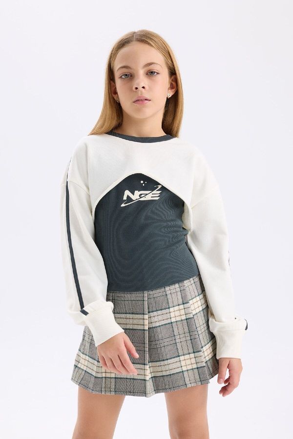 DEFACTO DEFACTO Girl's Crew Neck Digital Printed Sweatshirt