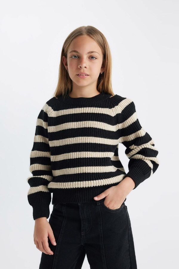 DEFACTO DEFACTO Girl's Standard Fit Crew Neck Sweater