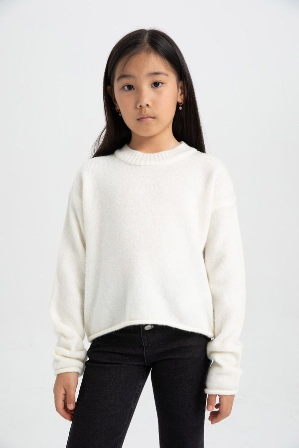 DEFACTO DEFACTO Girl's Standard Fit Crew Neck Sweater