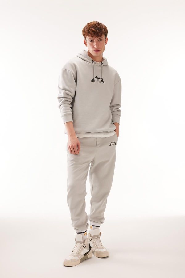 DEFACTO DEFACTO Marvel Logo Only Regular Fit Fleto Pocket Sweatpants