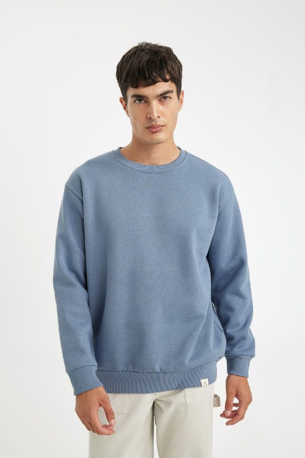 DEFACTO DEFACTO Men's Blue Oversize Fit Crew Neck Thick Fabric Basic Plain Sweatshirt