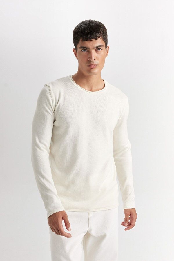 DEFACTO DEFACTO Men's Ecru Relax Fit Casual Cut Crew Neck Basic Knitwear Sweater