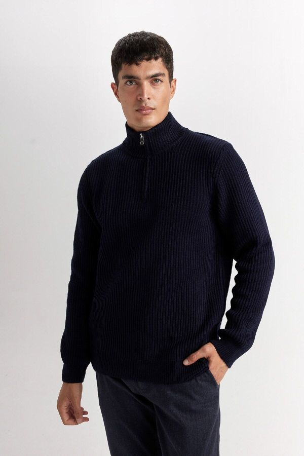 DEFACTO DEFACTO Men's Navy Blue Standard Fit Regular Cut Bato Collar Zippered Plain Knitwear Sweater