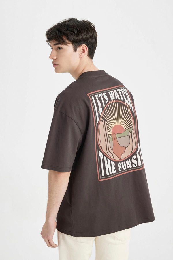 DEFACTO DEFACTO Oversize Fit Crew Neck Back Printed Short Sleeve T-Shirt