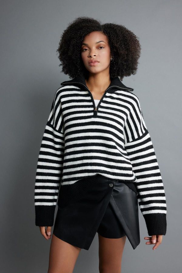 DEFACTO DEFACTO Oversize Fit Polo Neck Striped Sweater