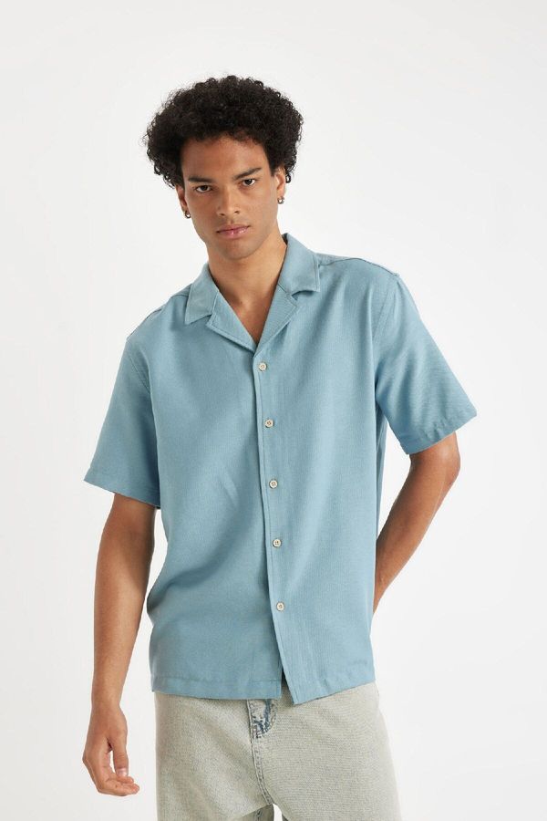 DEFACTO DEFACTO Regular Fit Open Collar Short Sleeve Shirt