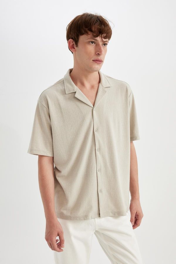 DEFACTO DEFACTO Regular Fit Open Collar Short Sleeve Shirt