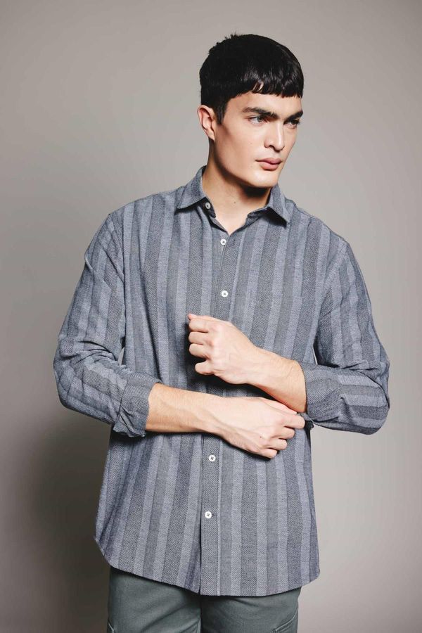 DEFACTO DEFACTO Regular Fit Striped Textured Long Sleeve Shirt