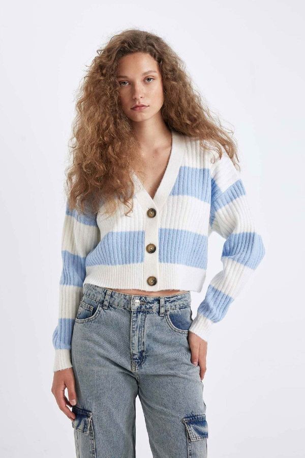 DEFACTO DEFACTO Regular Fit V Neck Striped Buttoned Knitted Cardigan