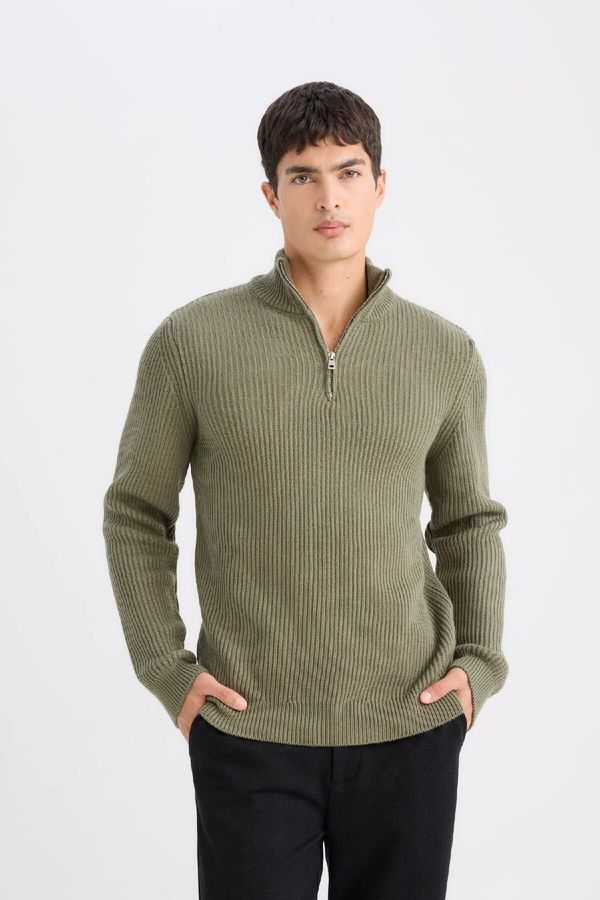 DEFACTO DEFACTO Standard Fit Regular Cut Bato Collar Zippered Basic Plain Knitwear Sweater