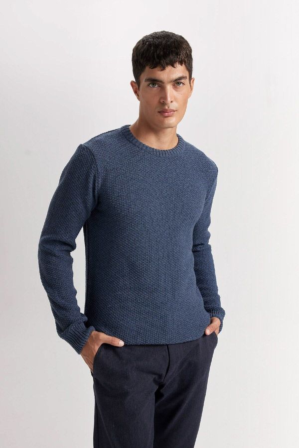 DEFACTO DEFACTO Standard Fit Regular Cut Crew Neck Textured Basic Knitwear Sweater