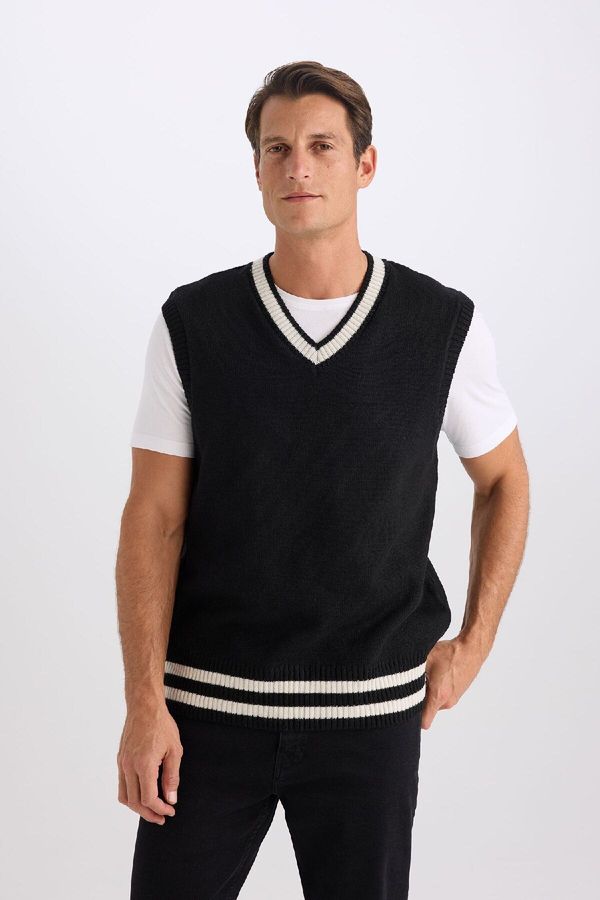 DEFACTO DEFACTO Standard Fit V-Neck Knitwear Sweater