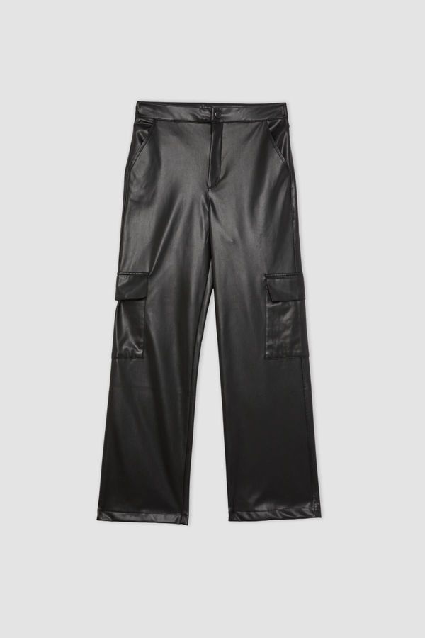 DEFACTO DEFACTO Straight Fit Faux Leather Trousers