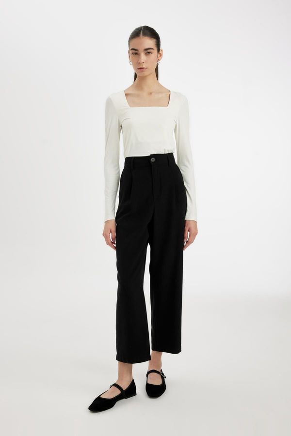 DEFACTO DEFACTO Tapered Fit Pocket High Waist Short Leg Trousers