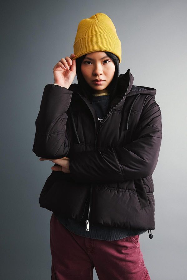 DEFACTO DEFACTO Water Repellent Puffer Puffer Jacket Oversize Wide Cut Hooded Thermal Insulated Windproof