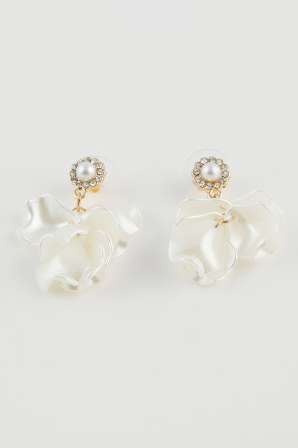 DEFACTO DEFACTO Women's Flower Patterned White Pearl Earrings