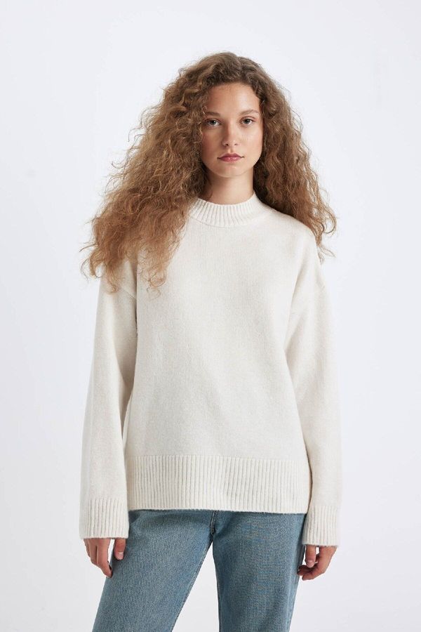 DEFACTO DEFACTO Women's Oversize Fit Wide Fit Half Turtleneck Long Knitwear Sweater