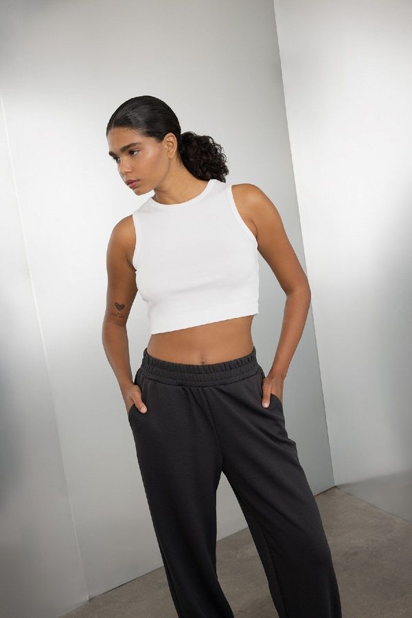 DEFACTO DeFactoFit Crop Crew Neck Modal Sports Basic Undershirt