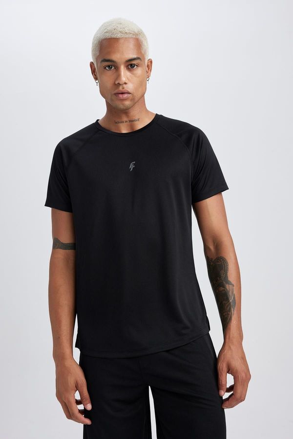 DEFACTO DeFactoFit Slim Fit Crew Neck Printed Athlete T-Shirt