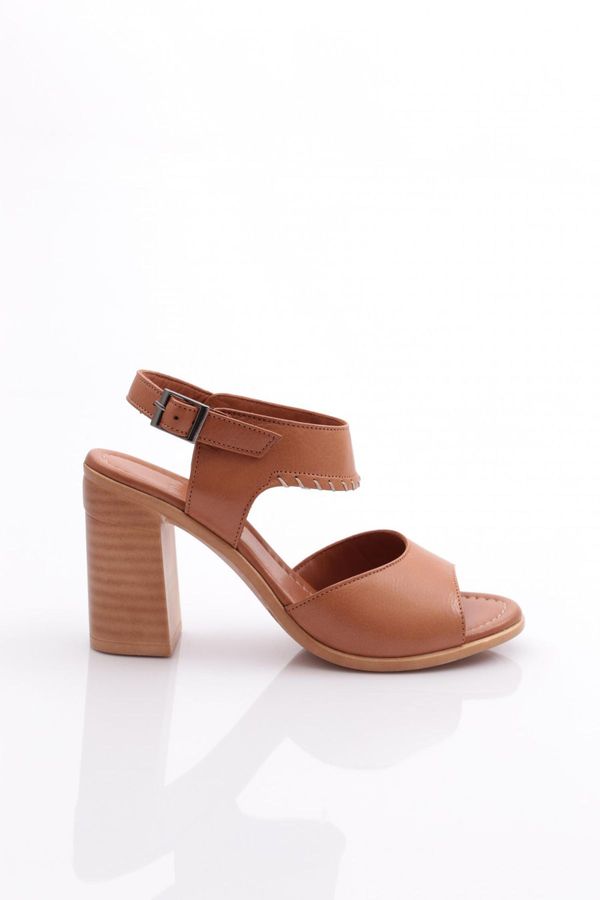 DGN DGN 1300 Women's Heeled Sandals