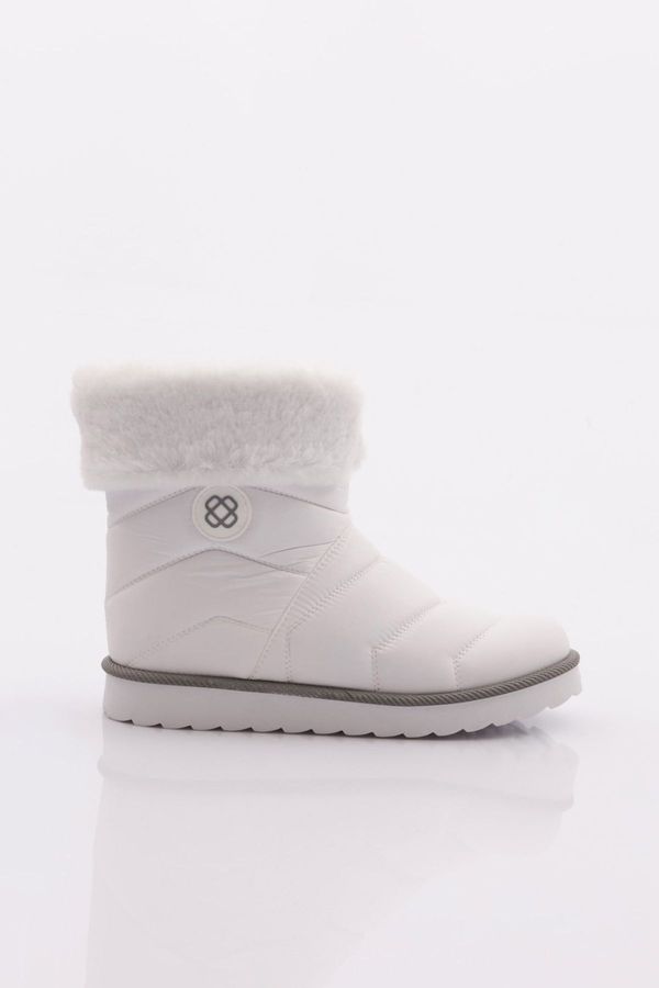 DGN DGN 223 Women's Ankle Fur Boots White White