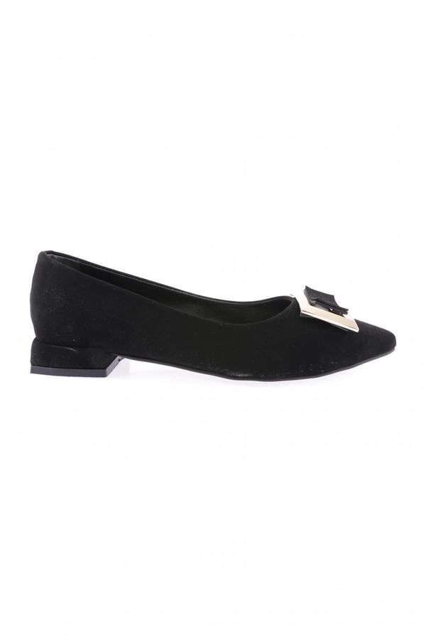 DGN DGN 2802-23y Womens Pointed Toe Flats with Metal Square Buckles.