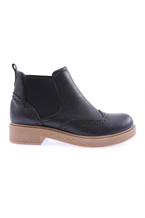 DGN DGN 303 Women's Boots with Laser Stretch Detail.