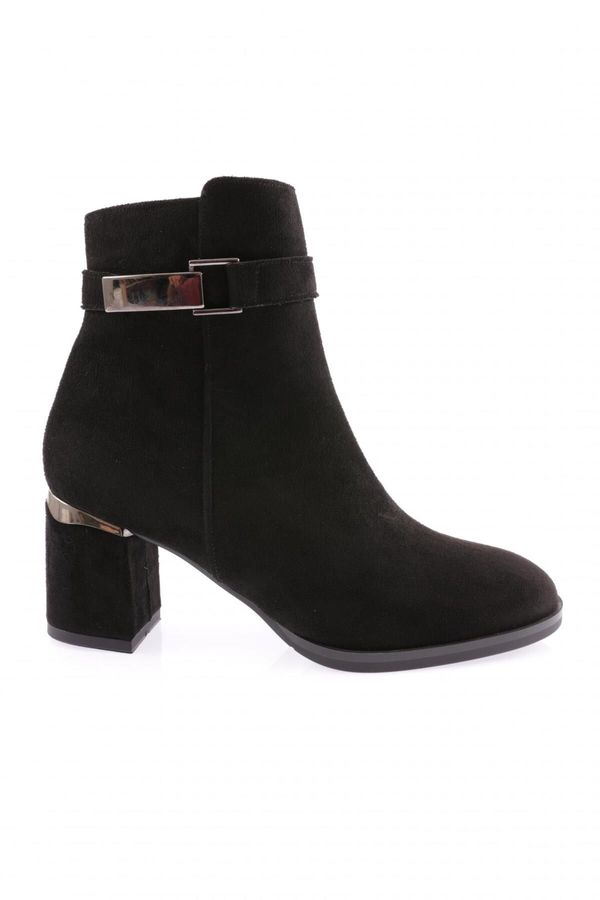 DGN DGN 408 Women's Buckle Side Zippered Heeled Boots.